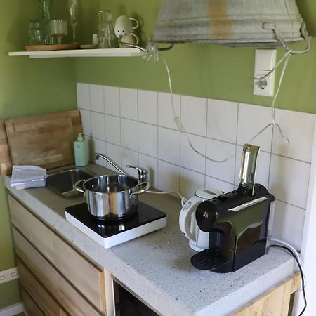 1 For 2 Bed & Breakfast Nederhorst den Berg Bagian luar foto